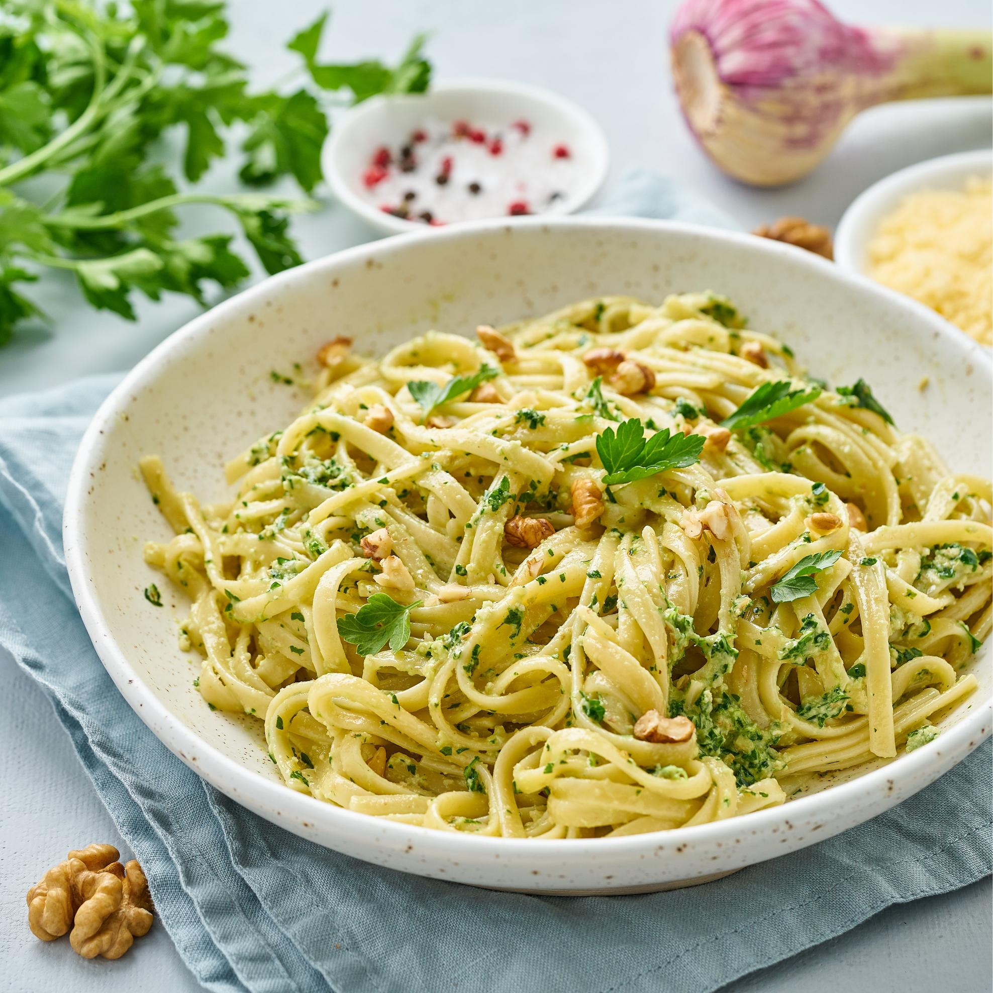 Tagliatelles au pesto de noix